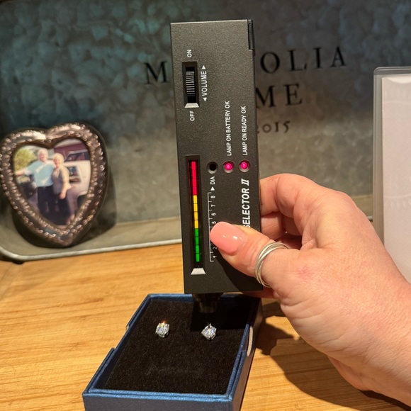 #147 3 ctw cushion cut Moissanite stud earrings - Picture 2 of 4